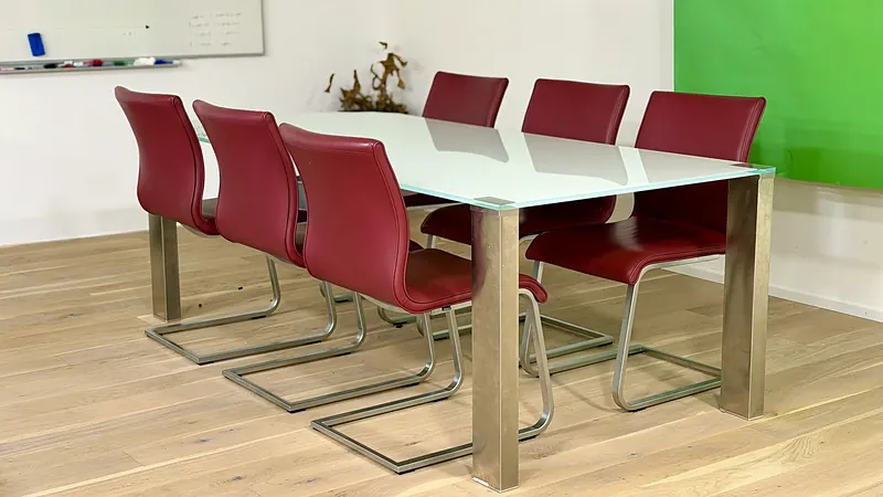 Glass table for meetings in the Webzenz office